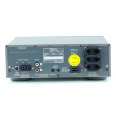 Denon UTU-F10 Tuner